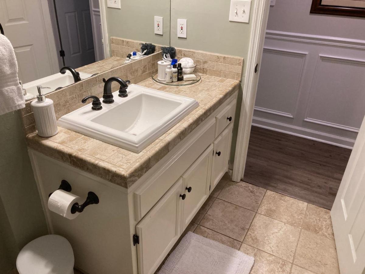 Spacious 3 Bedroom 2 Bath Condo Close To Five-Points In Atenas Exterior foto