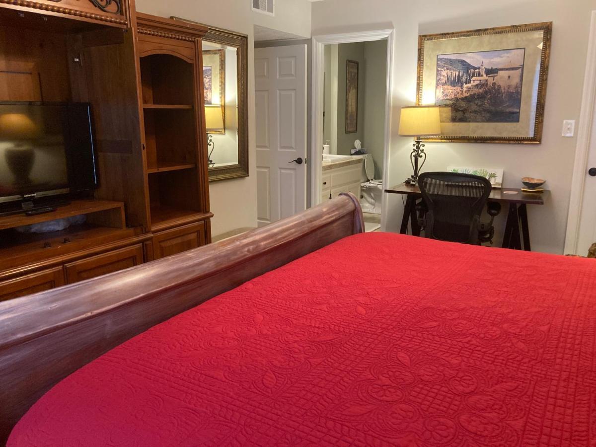 Spacious 3 Bedroom 2 Bath Condo Close To Five-Points In Atenas Exterior foto