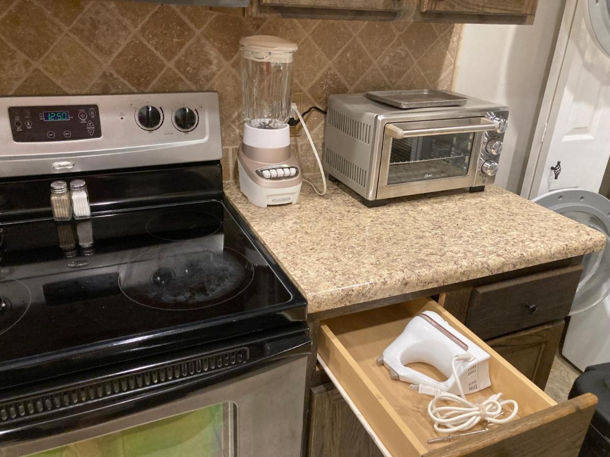 Spacious 3 Bedroom 2 Bath Condo Close To Five-Points In Atenas Exterior foto